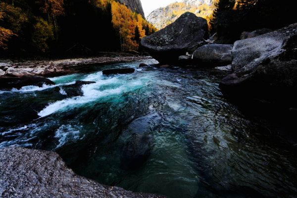 新疆旅游注意事項；