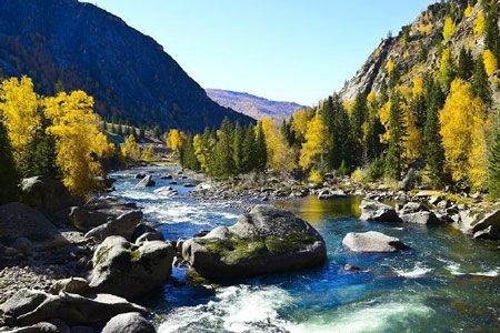 金秋北疆：天池、吐魯番、賽湖、喀納斯、白哈巴、可可托海、古海溫泉9日休閑游